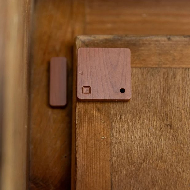 Shelly BLU Door Brown - drewniany zamek do drzwi z detalami