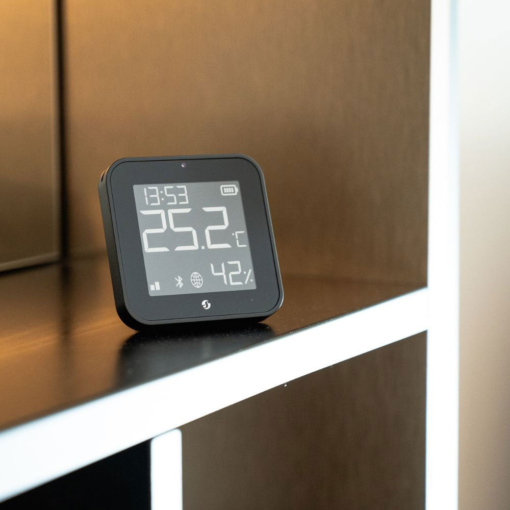 Shelly BLU H&T Display ZB czarny - inteligentny termostat pokazujący temperaturę i wilgotność w czasie rzeczywistym